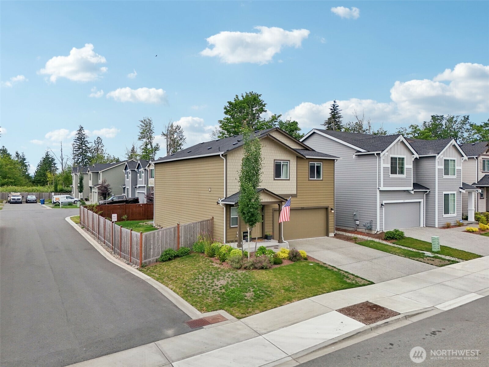 Property Photo: 1423 Cascade St WA 98294