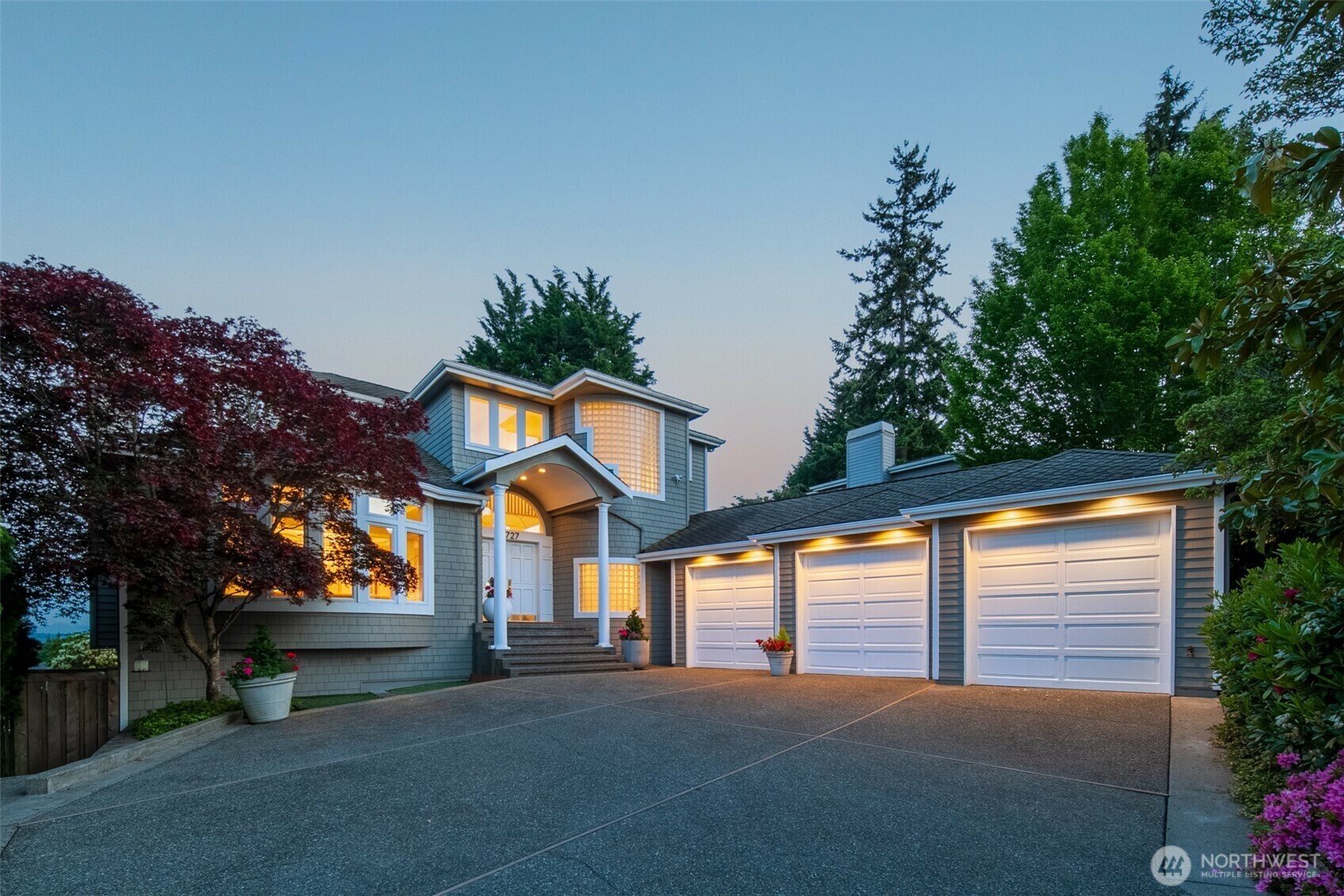 Property Photo:  3727 W Barrett Street  WA 98199 