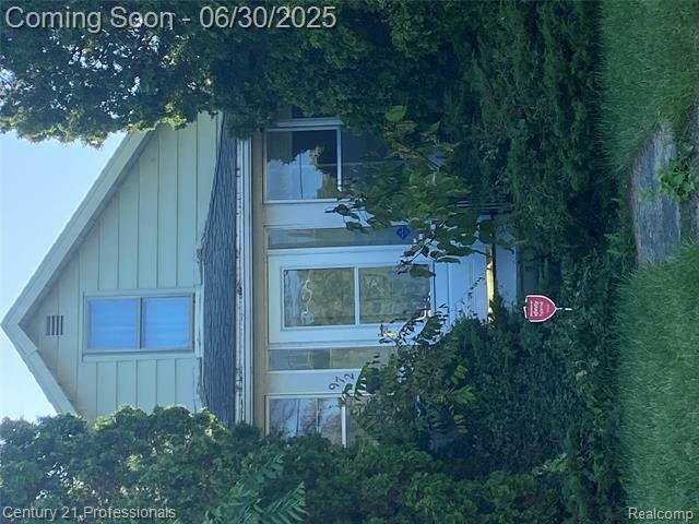 Property Photo: 972 Tacken Street MI 48532