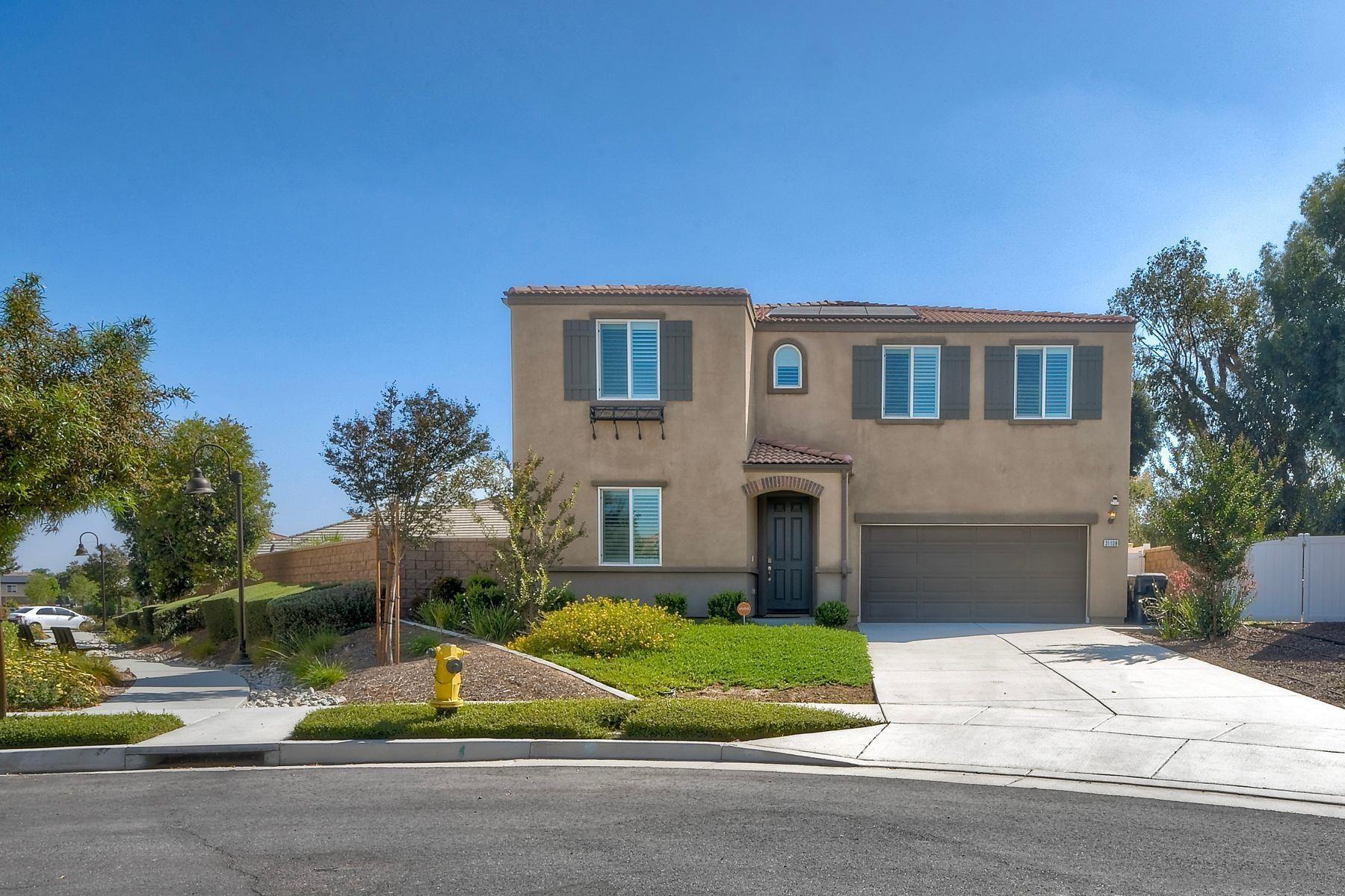 Property Photo: 31108 Bowery Court CA 92584
