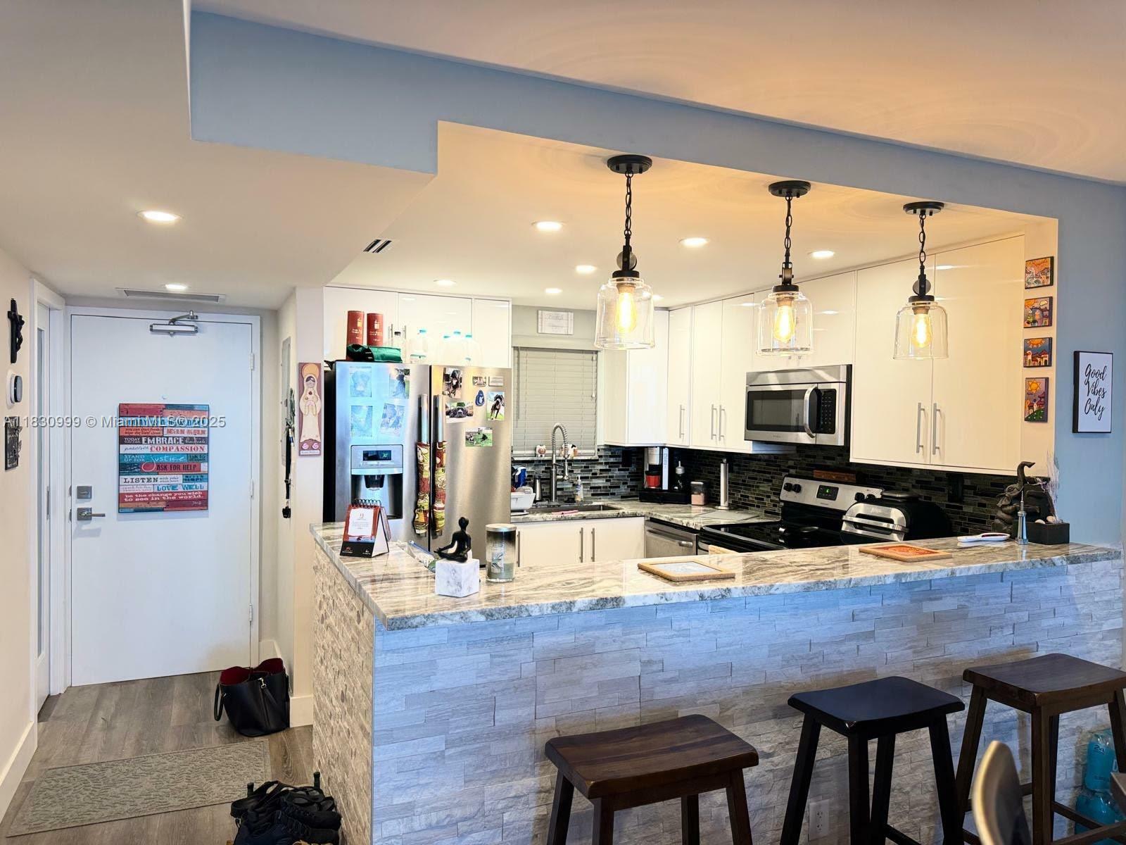Property Photo:  400 N Surf Rd 804  FL 33019 
