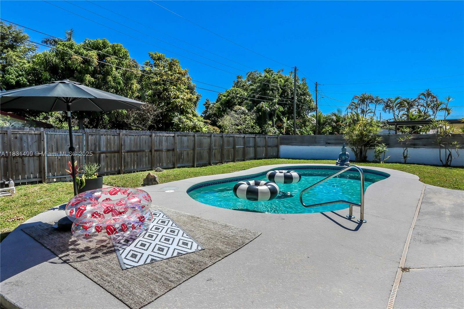 1105 N 31st Ct  Hollywood FL 33021 photo