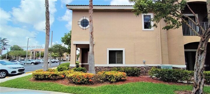 Property Photo: 22911 SW 88th Pl 7-21 FL 33190