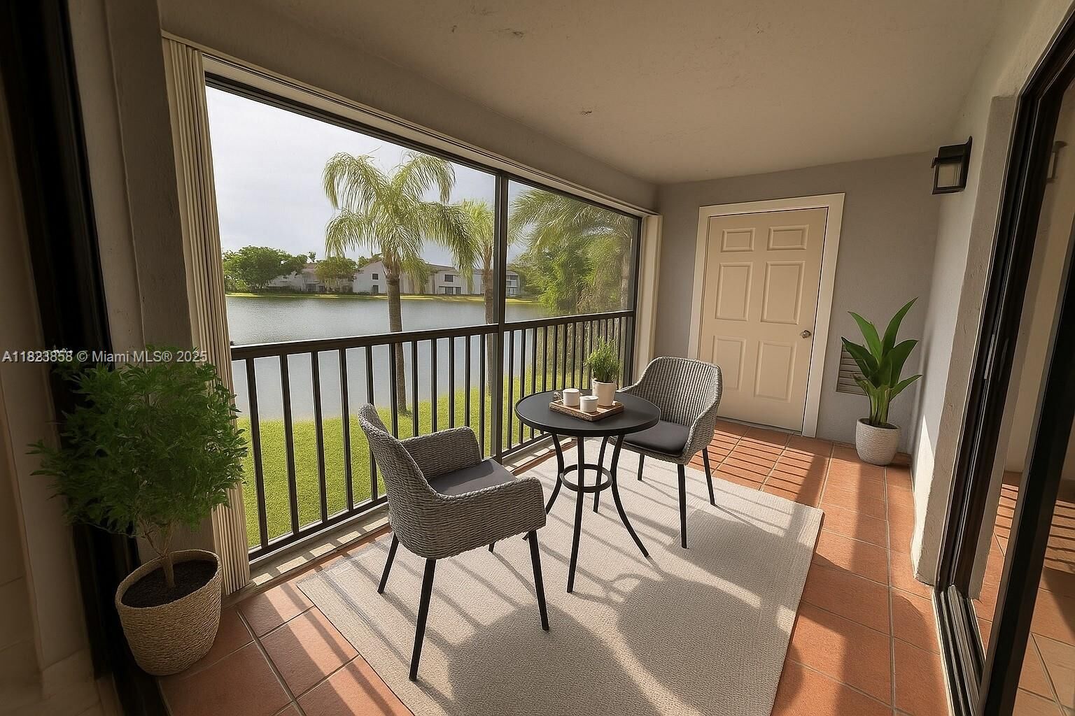 Property Photo: 1300 S Franklin Ave 1300D FL 33034