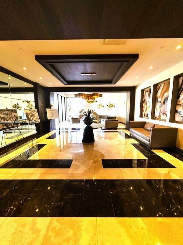 Property Photo: 20515 E Country Club Dr 142 FL 33180