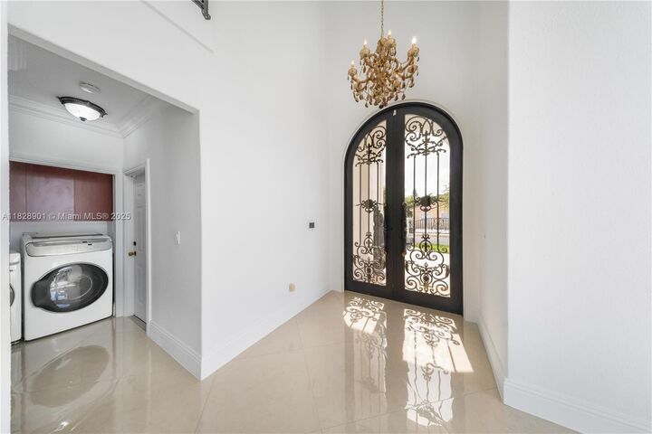 Property Photo:  6102 SW 159th Ct  FL 33193 