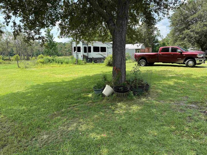 Property Photo: 998 S Mill Creek Dr TX 77656