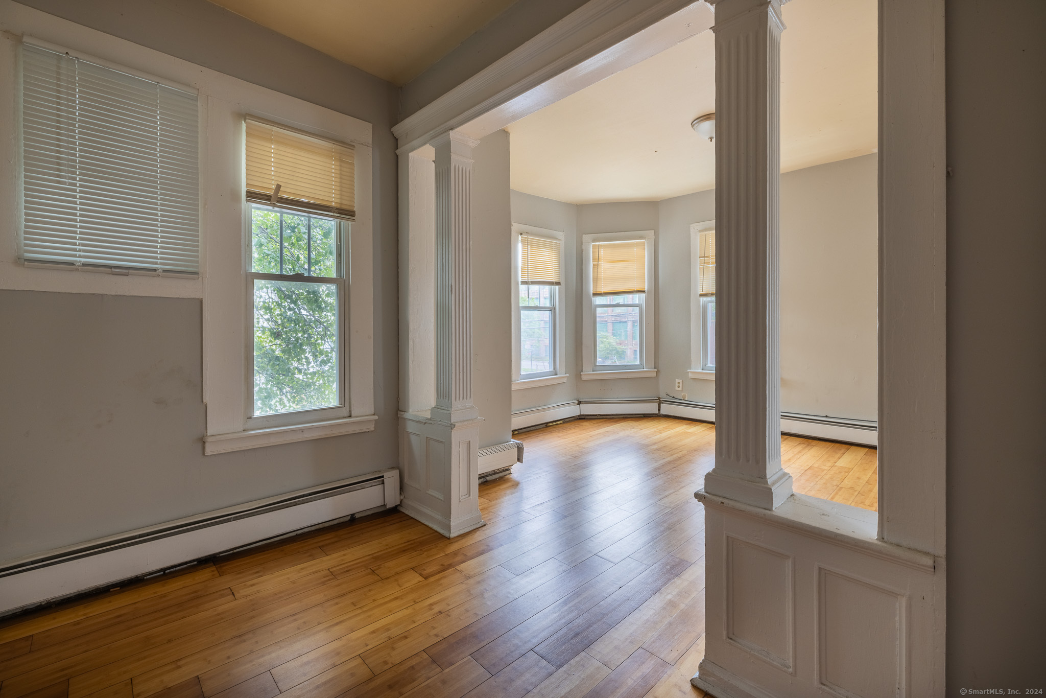 Property Photo:  391 Myrtle Avenue 2nd Floor  CT 06604 