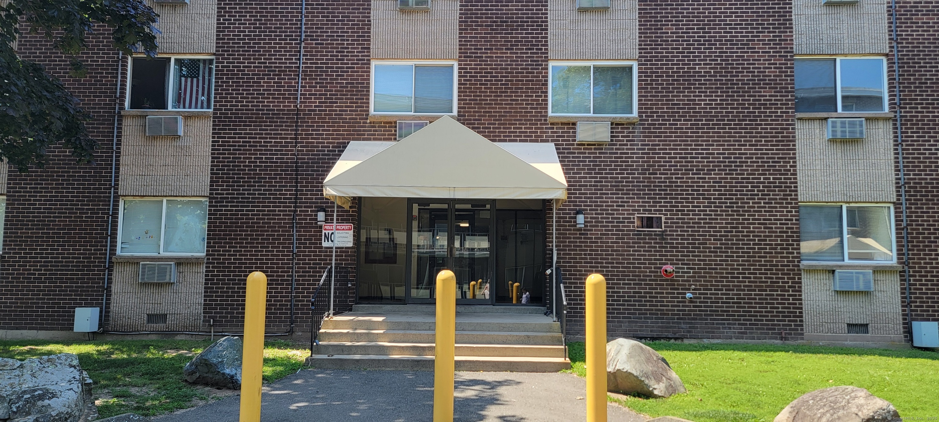 Property Photo:  79 Claudia Drive Apt 256  CT 06516 