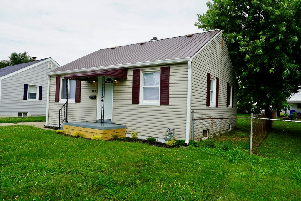 Property Photo: 953 Gilmore Street OH 45601