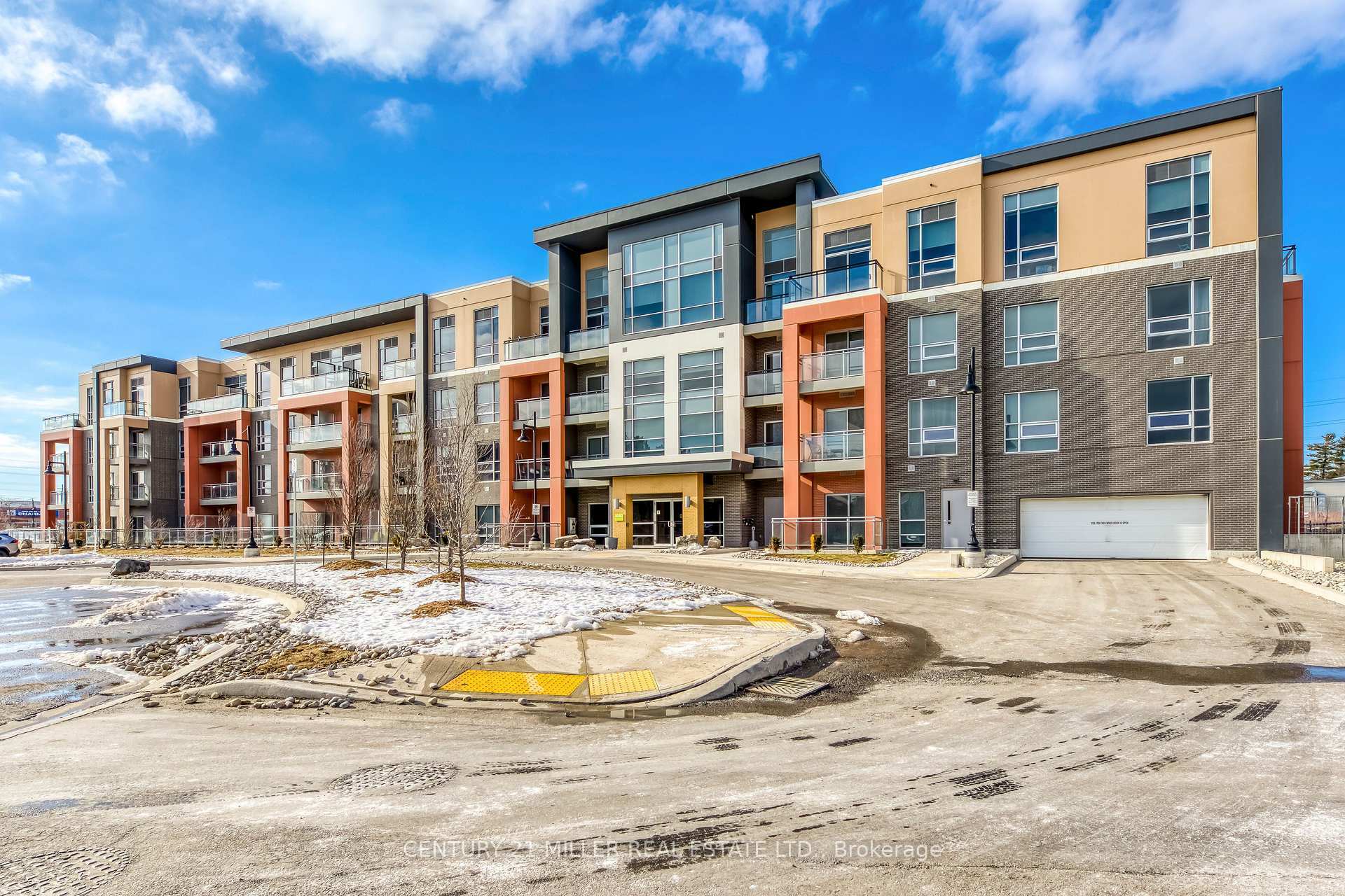 Photo de la propriété:  4040 Upper Middle Road 222  ON L7M 0H2 