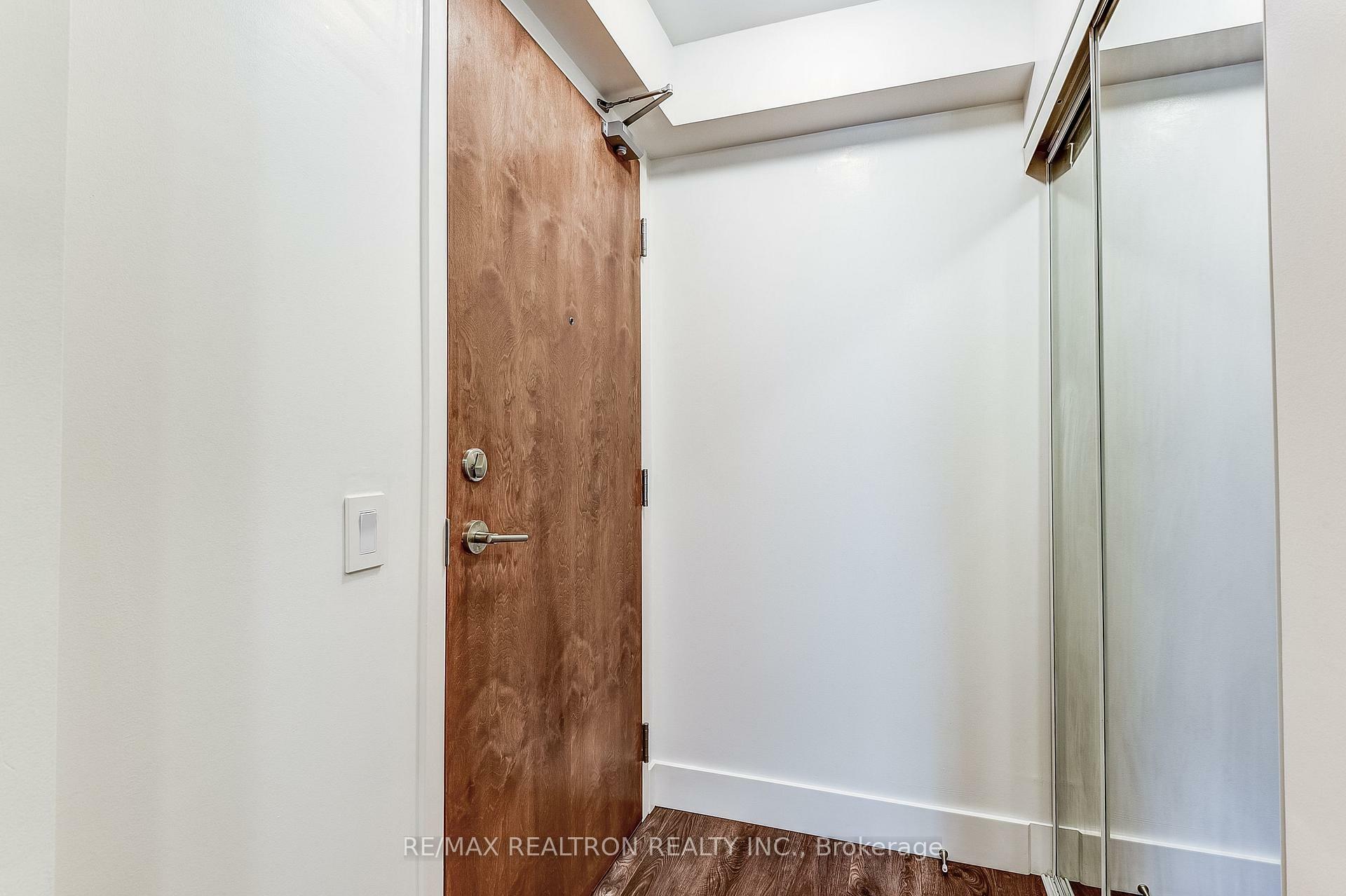 Property Photo:  1215 Bayly Street 205  ON L1W 1L7 