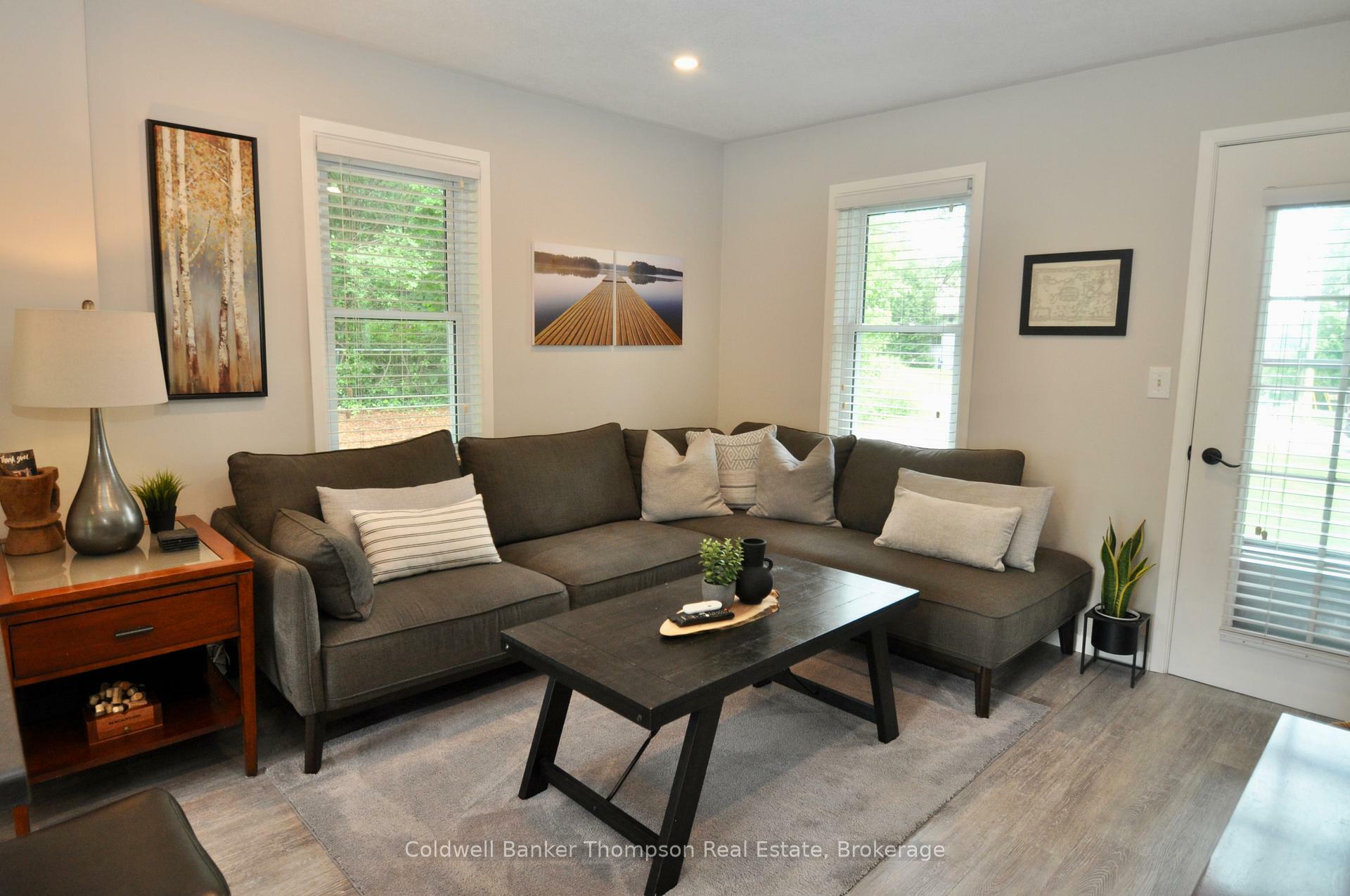 Photo de la propriété: 9 Maple Avenue ON P1H 1H2