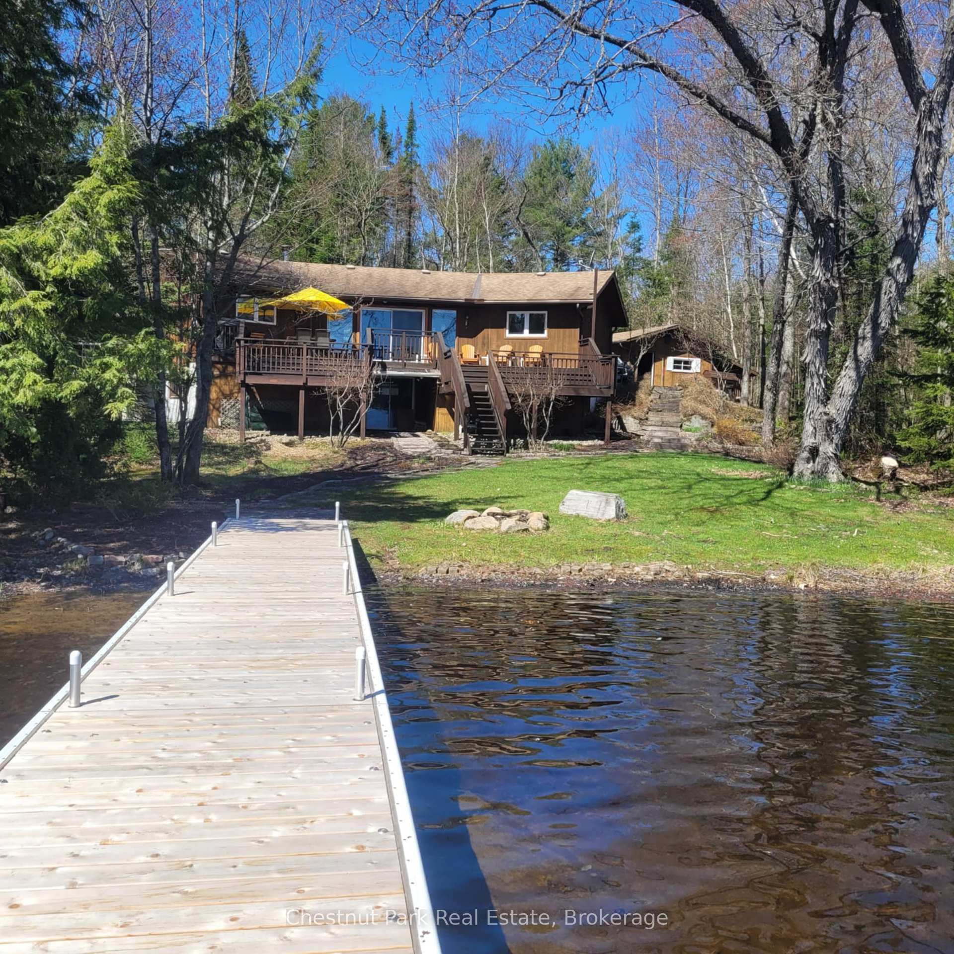 Photo de la propriété:  1183 Dickie Lake Road W  ON P0B 1A0 