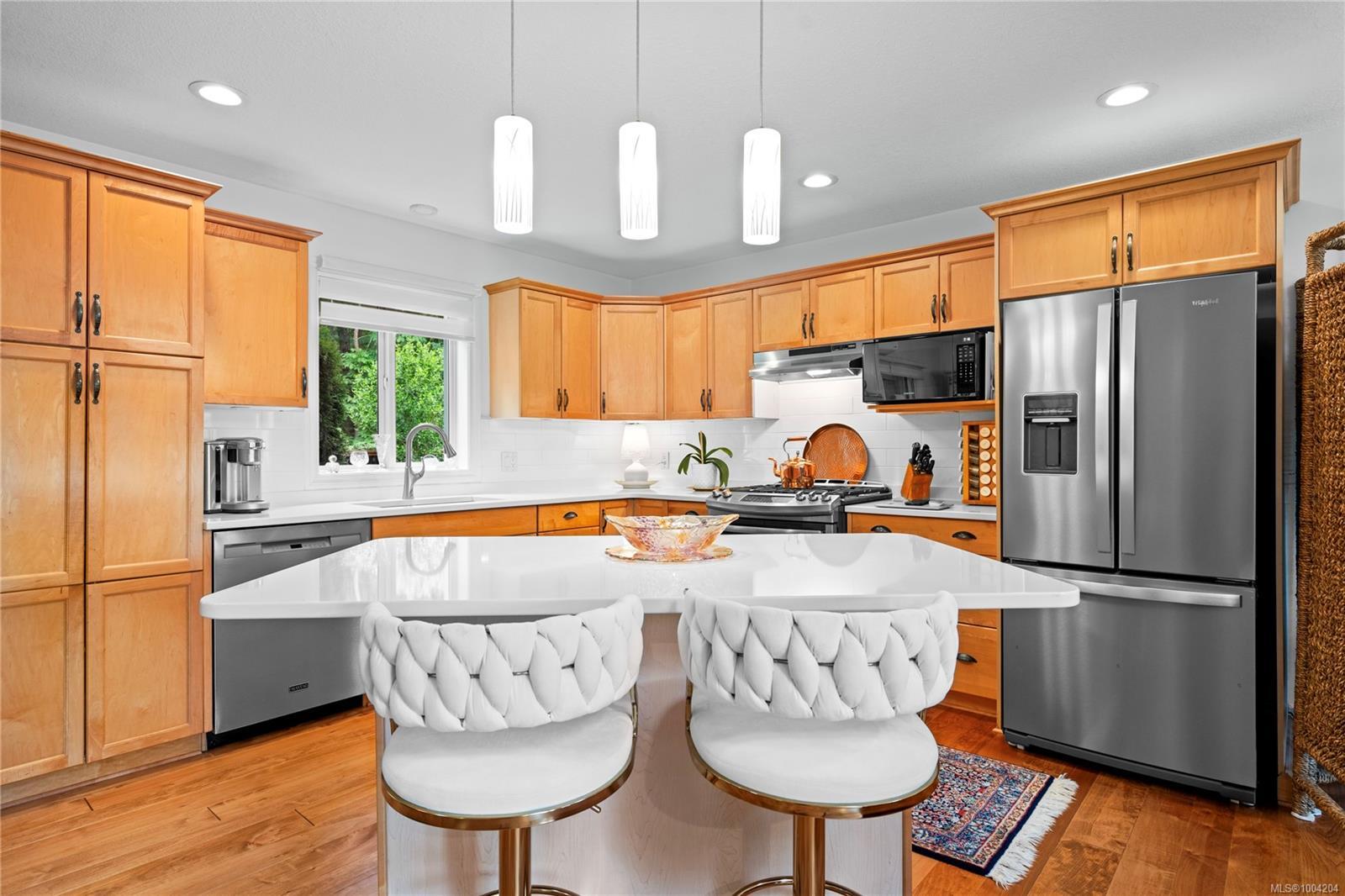 Property Photo: 619 Viking Way BC V9P 2Z5