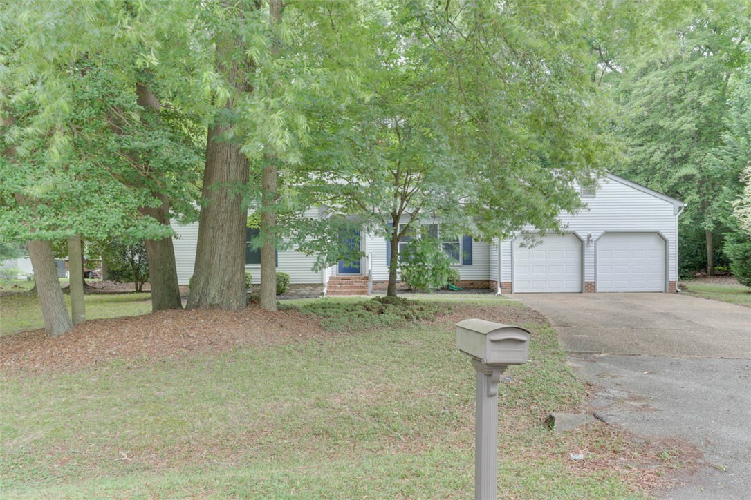 Property Photo: 108 Freemans Trace VA 23693