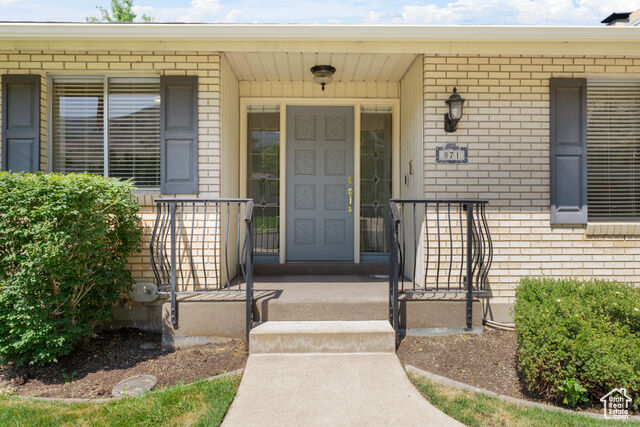 Property Photo: 871 N Bonita Way E 19 UT 84014
