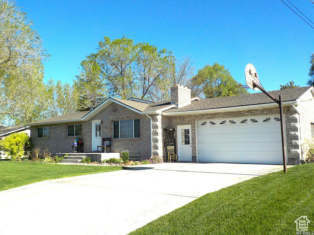Property Photo: 117 E 300 S UT 84634