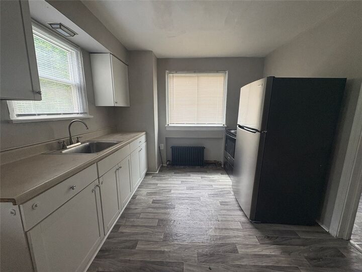 Property Photo: 560 Wylie Ave PA 15025