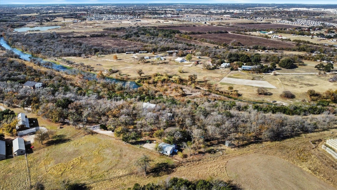 Property Photo: 1295 Berry L Lane TX 78626