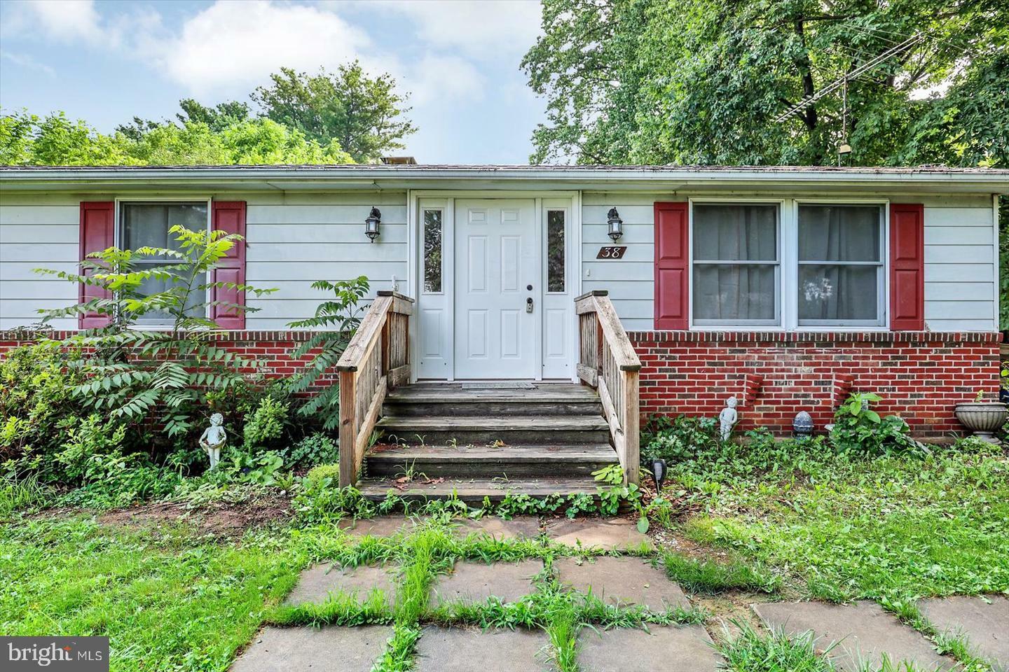 Property Photo: 38 Poplar Drive PA 17314