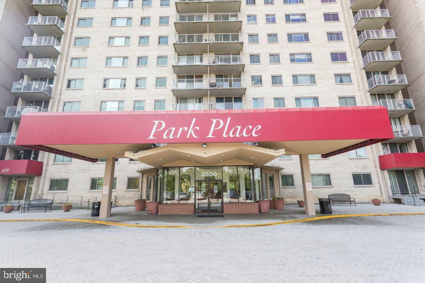 2500 N Van Dorn Street 318  Alexandria VA 22302 photo