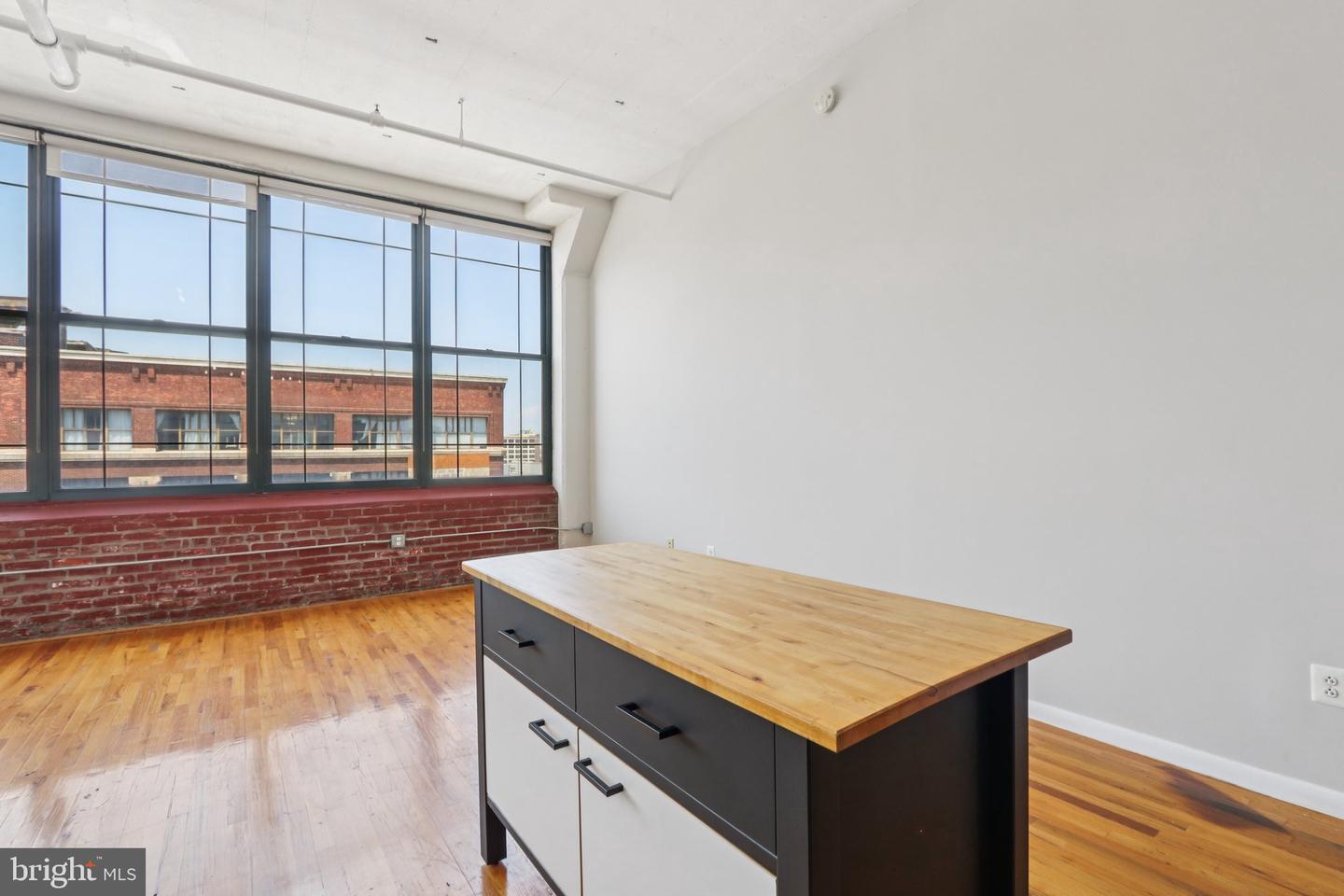 Property Photo: 314 N 12th Street 22 703 PA 19107