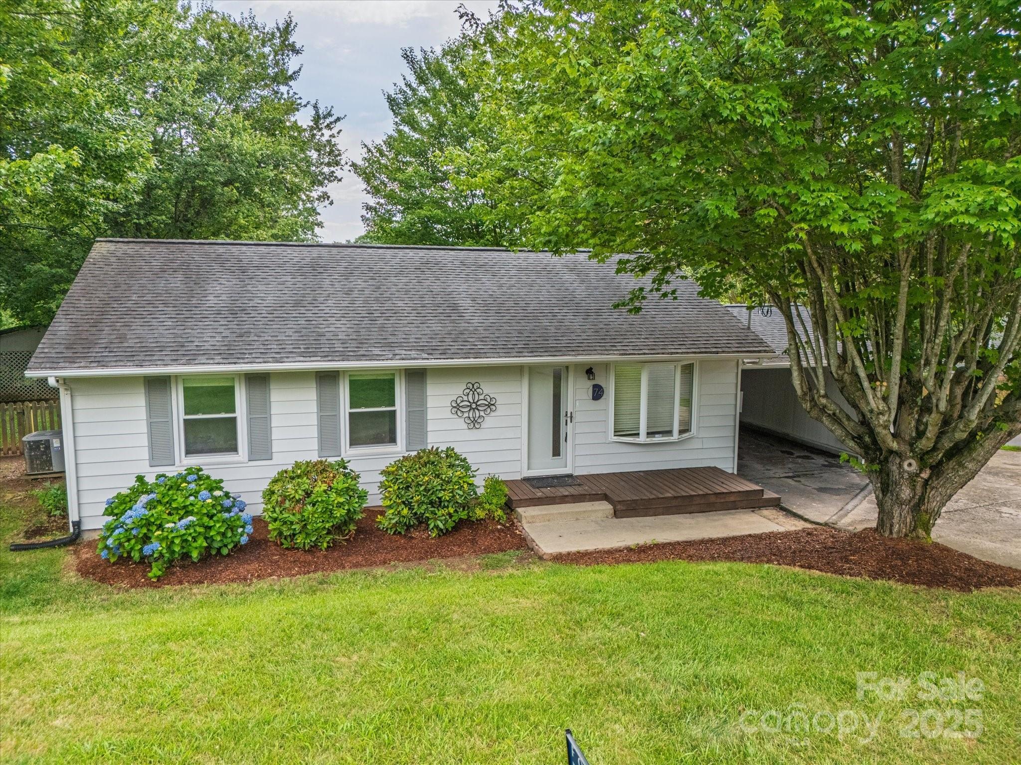 Property Photo:  74 Hi Alta Avenue  NC 28806 