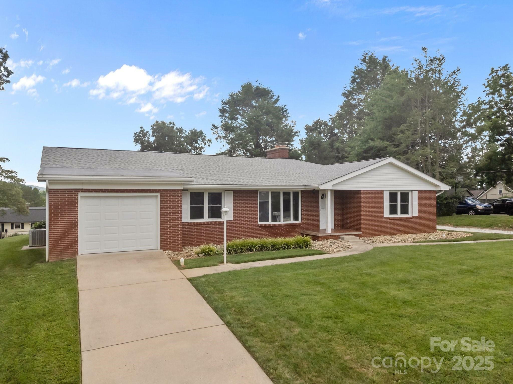 Property Photo:  49 Greenwood Road  NC 28803 