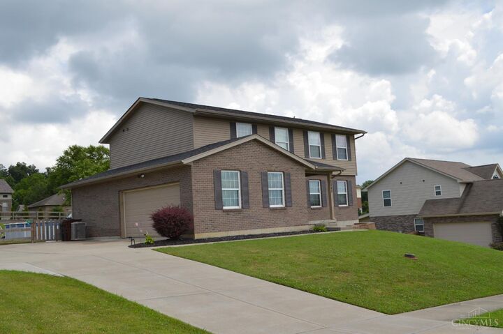 2043 Wagon Wheel Drive  Ross Twp OH 45013 photo