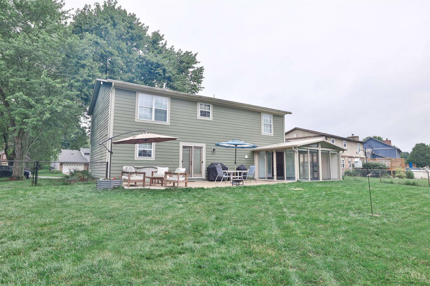 Property Photo: 923 Handfield Court OH 45324