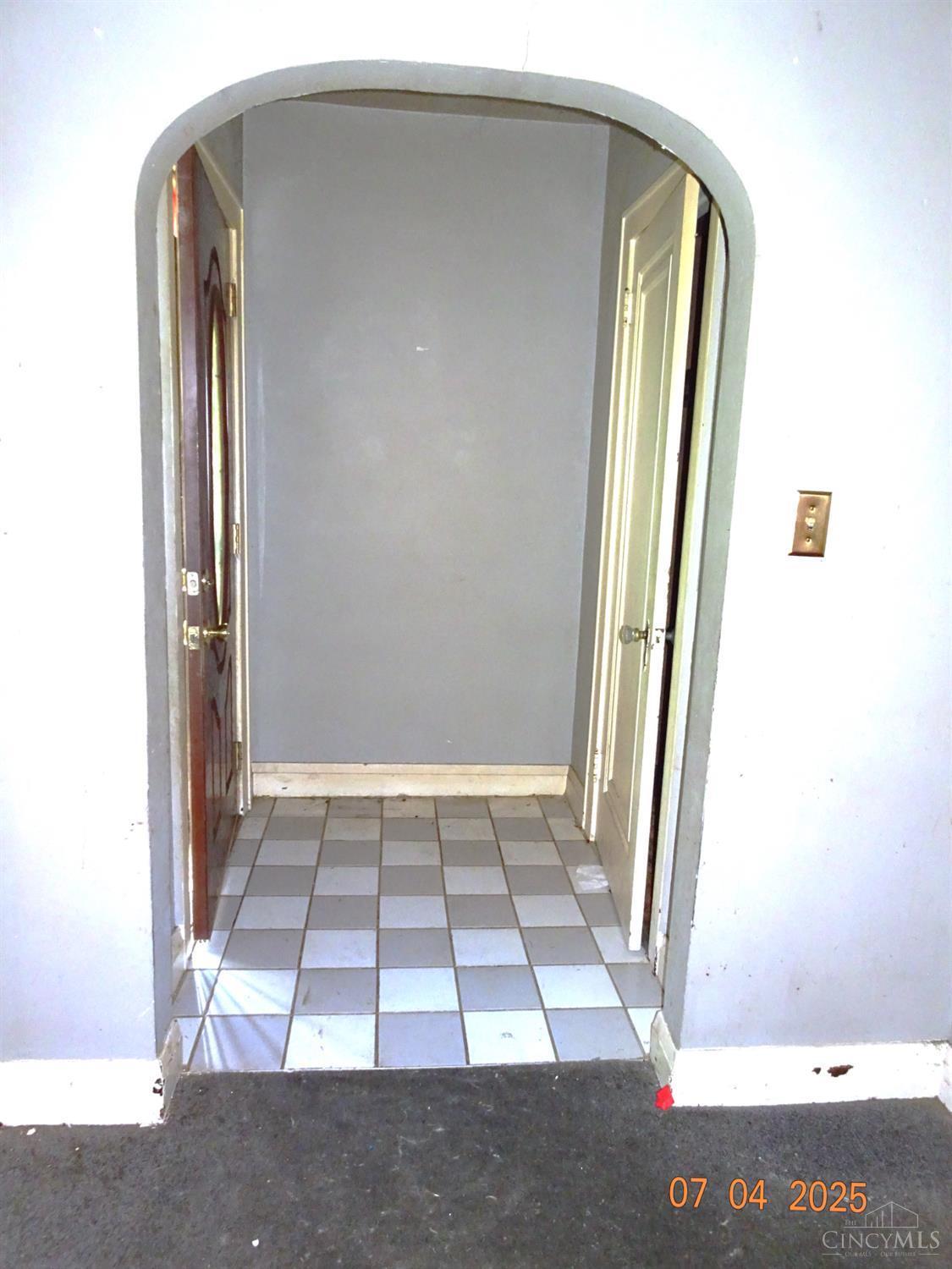 Property Photo: 2722 Orland Avenue OH 45011