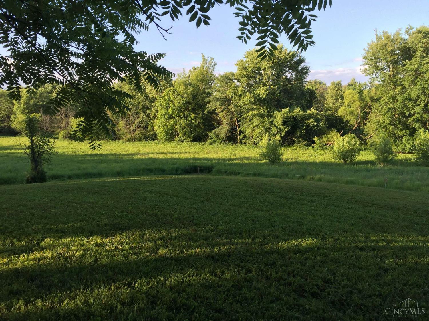 Property Photo:  2036 Harold Road  OH 43128 