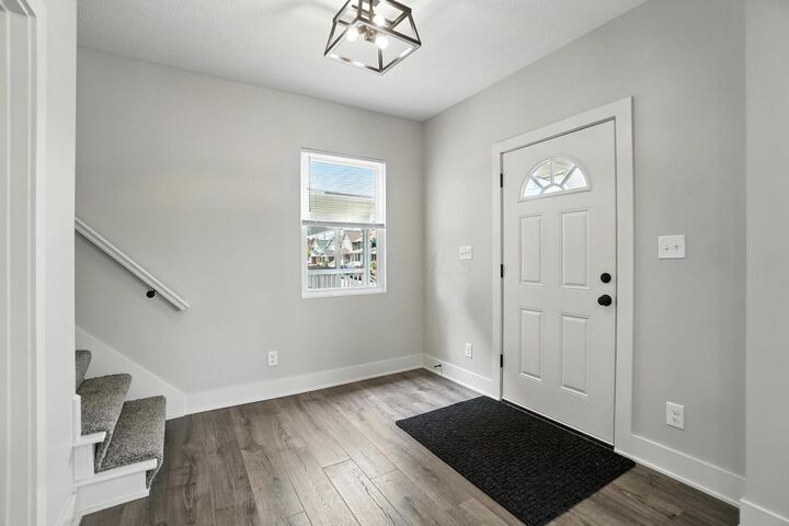 Property Photo:  883 E Whittier Street  OH 43206 