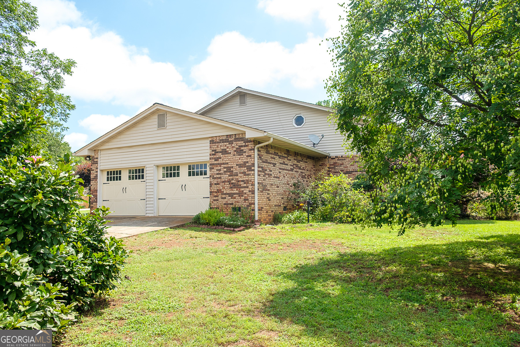 Property Photo: 31 Skyview Circle GA 30120