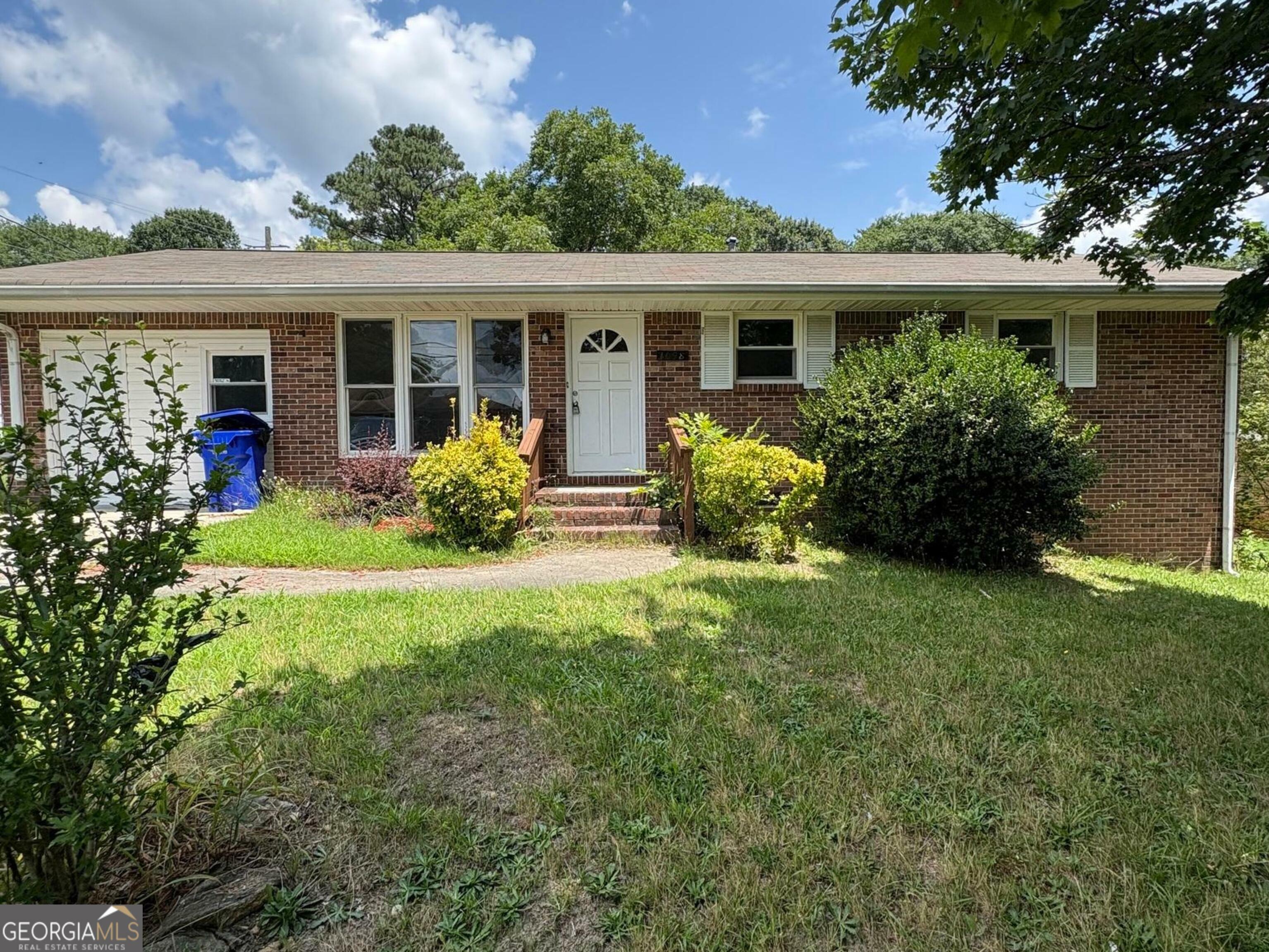 Property Photo:  1098 Laurel Lane NW  GA 30012 