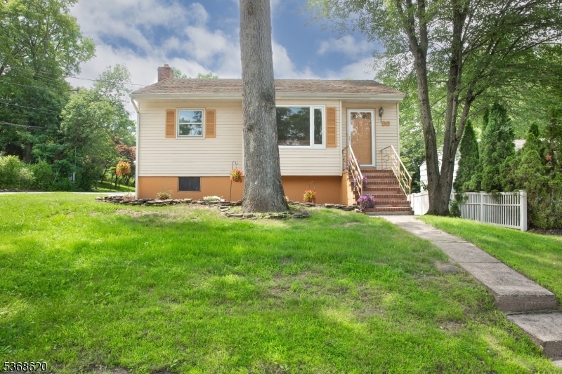 Property Photo:  96 Yawpo Ave  NJ 07436 