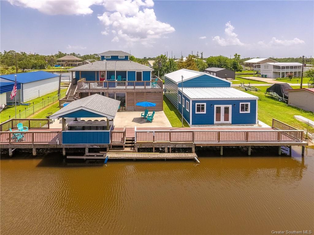 Property Photo: 1523 Property Road LA 70665