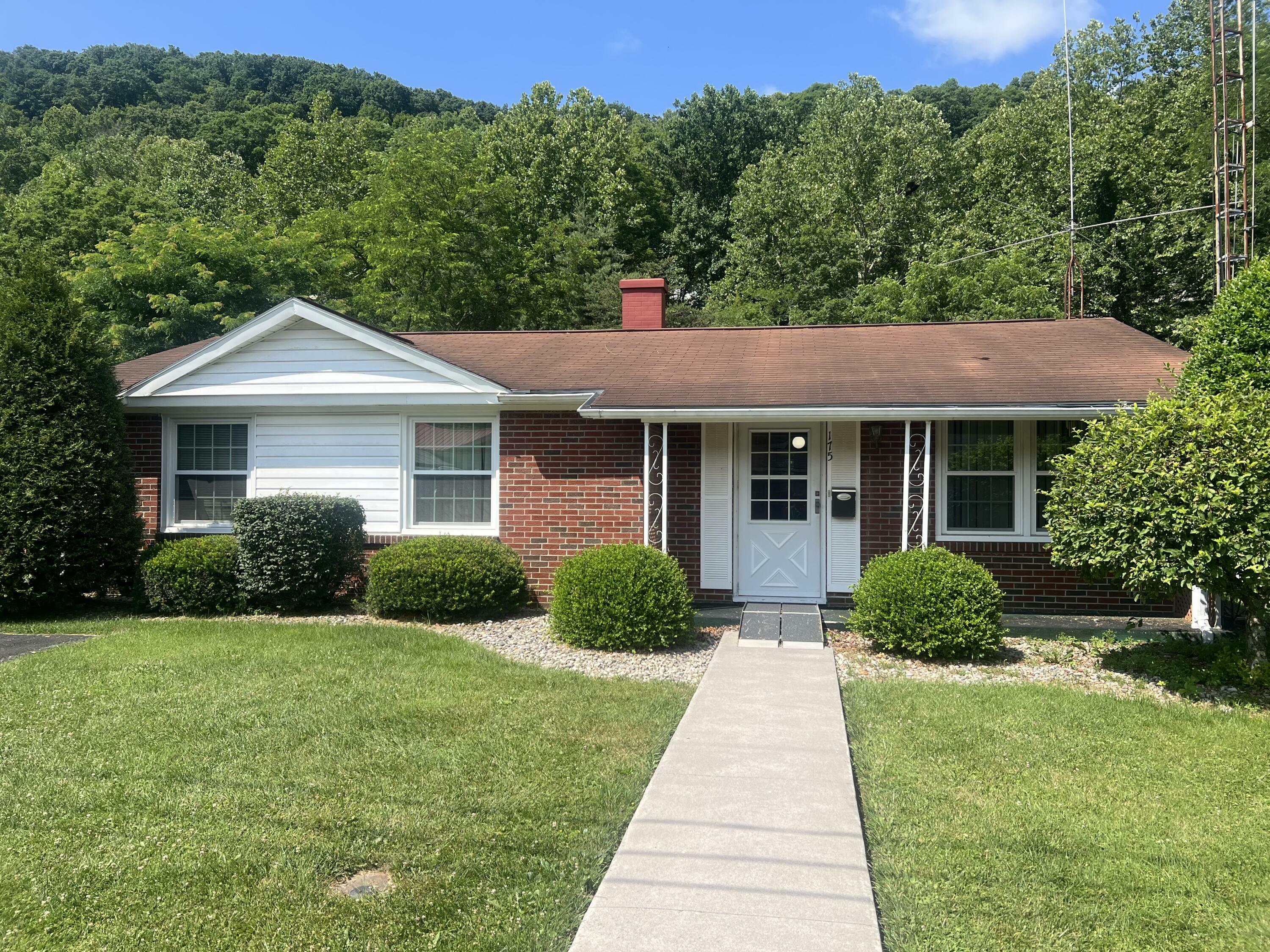 Property Photo: 175 Circle Ln WV 24986