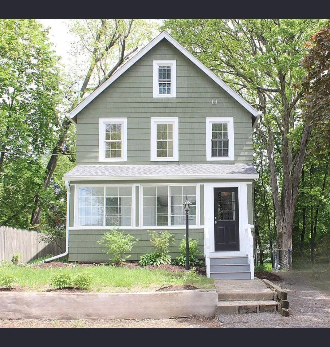 215 Henry Street  Buchanan NY 10511 photo