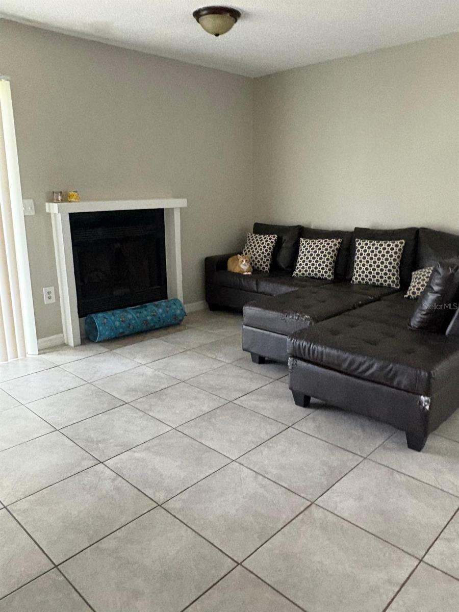 Property Photo: 5861 La Costa Drive 115 FL 32807