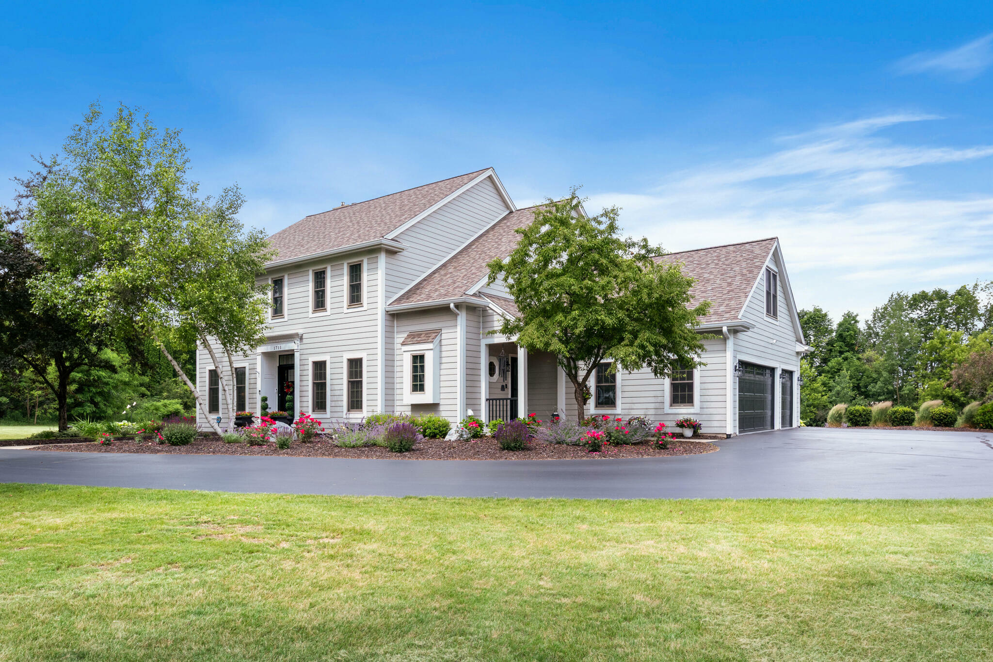 Property Photo:  1711 White Pines Trl  WI 53076 