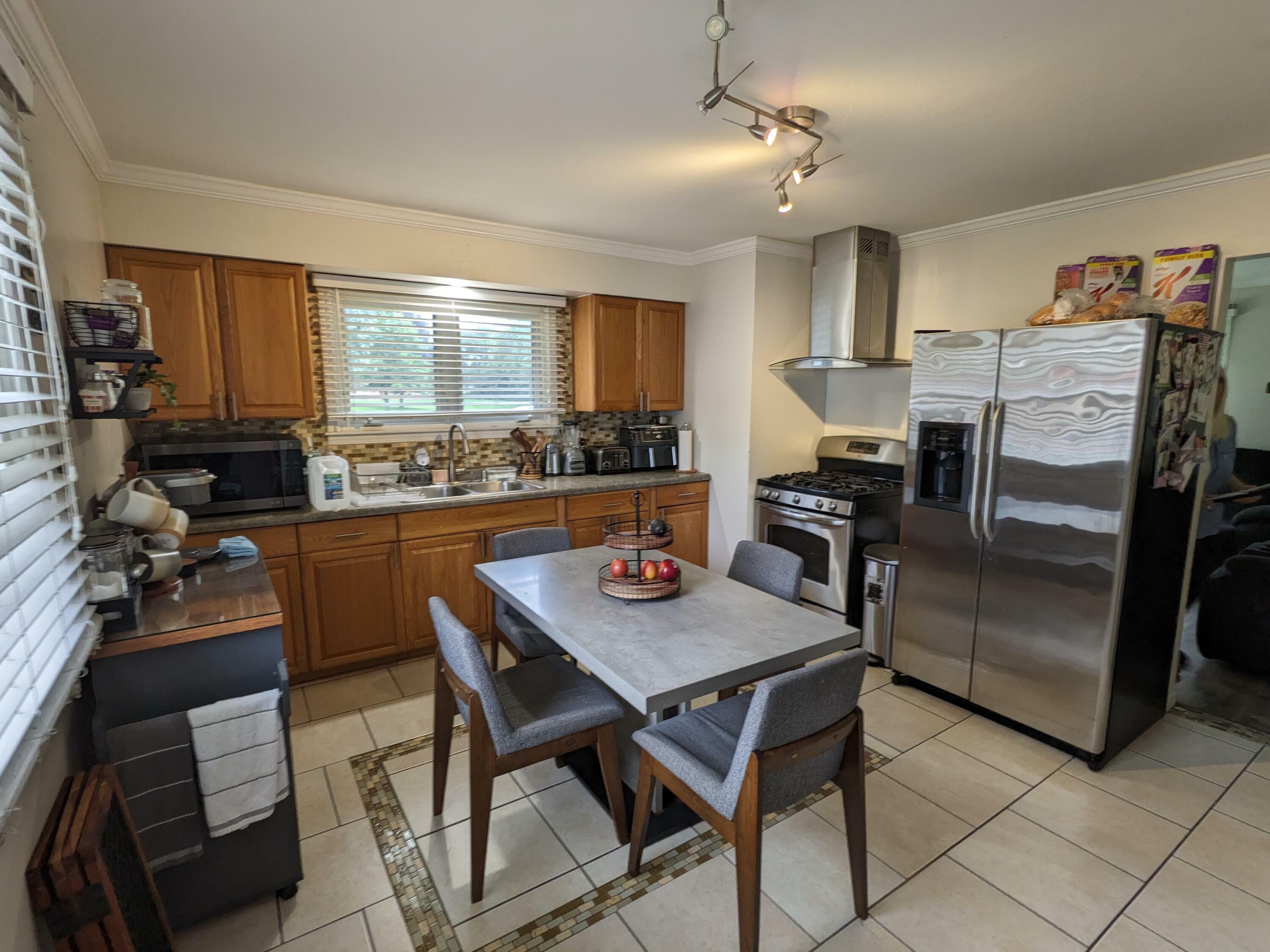 Property Photo: 314 Coolidge Ave WI 53186