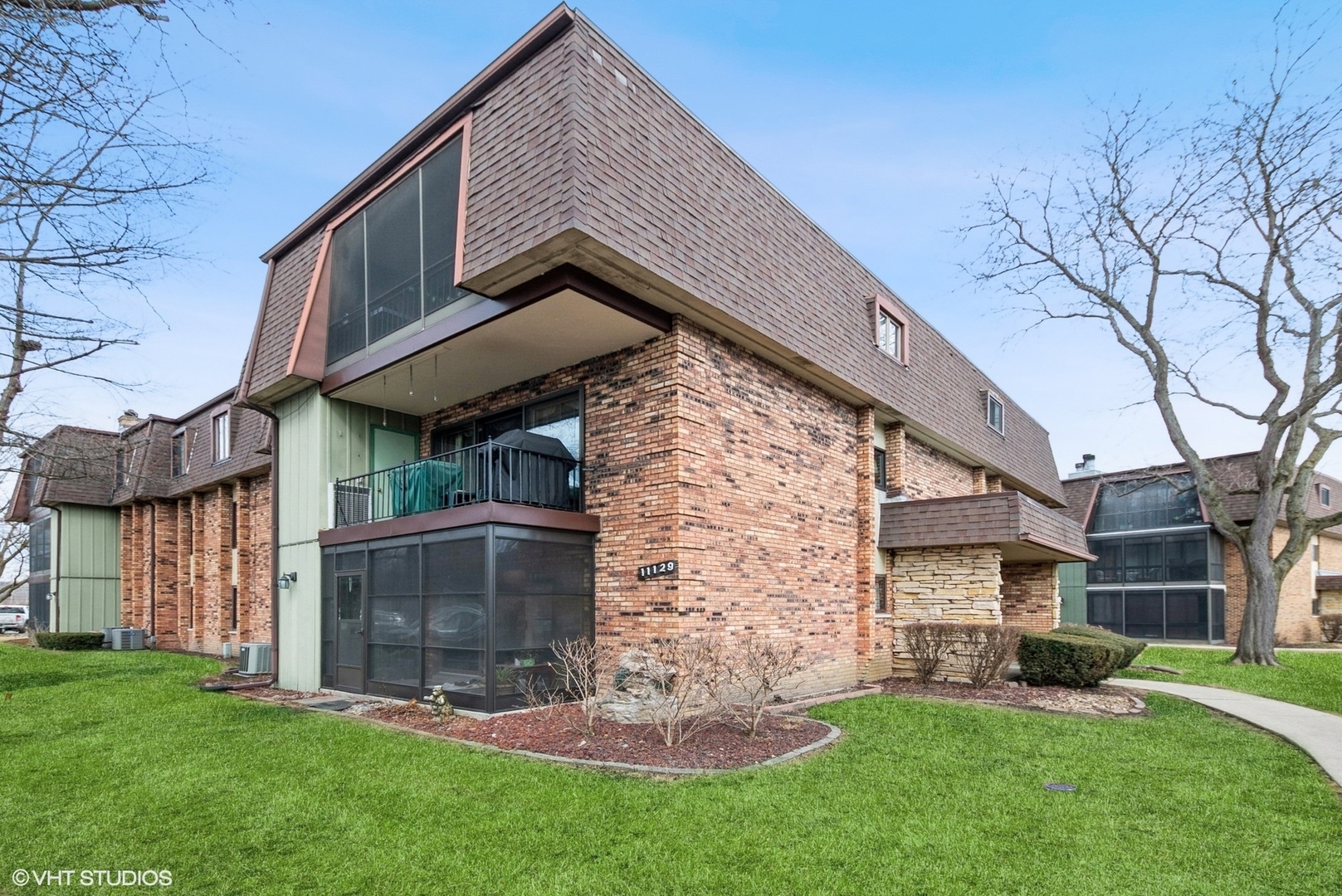 11129 Northwest Road A  Palos Hills IL 60465 photo