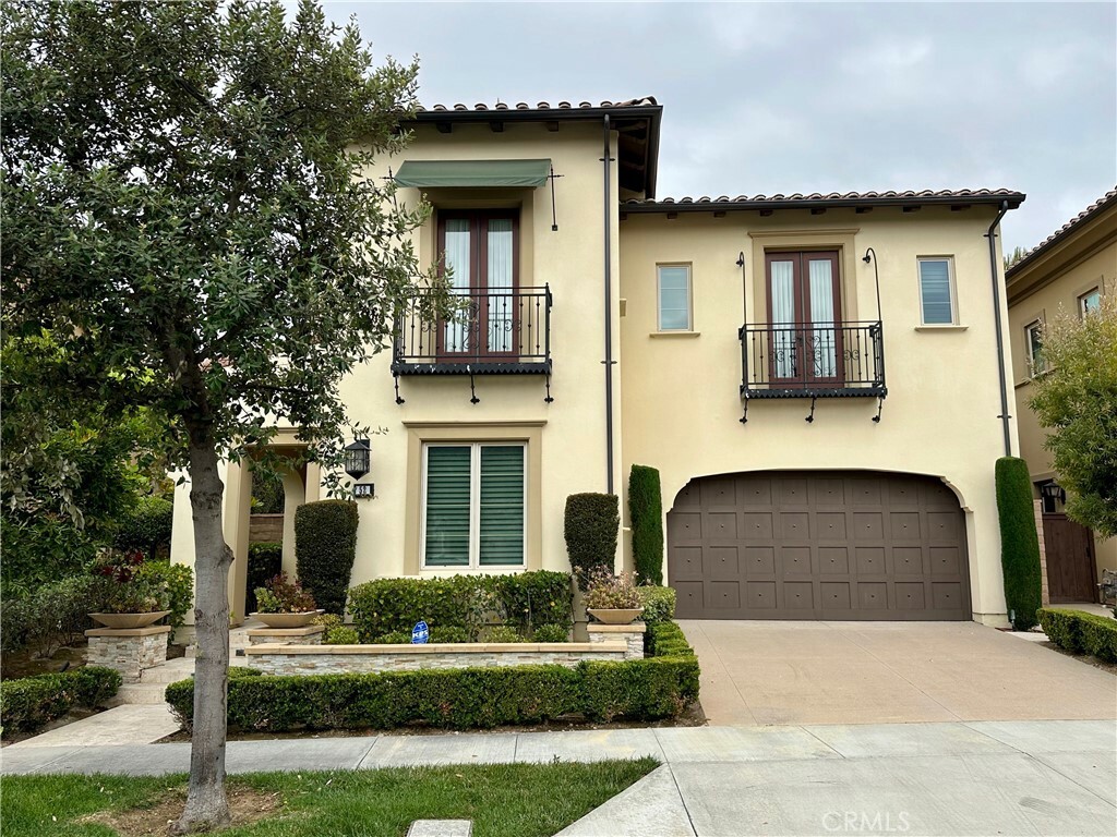 Property Photo: 52 Shadybend CA 92602