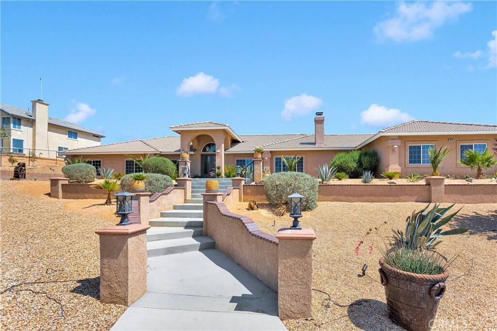 Property Photo: 19420 Red Feather Road CA 92307