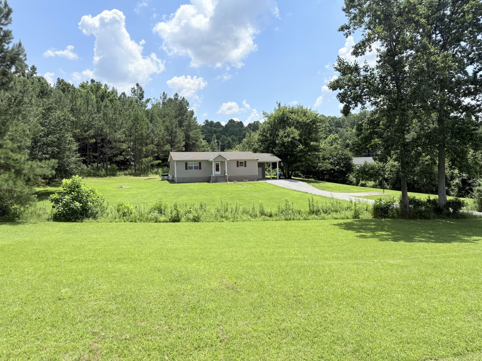 Property Photo: 3640 Woodburn Hay Rd KY 42240