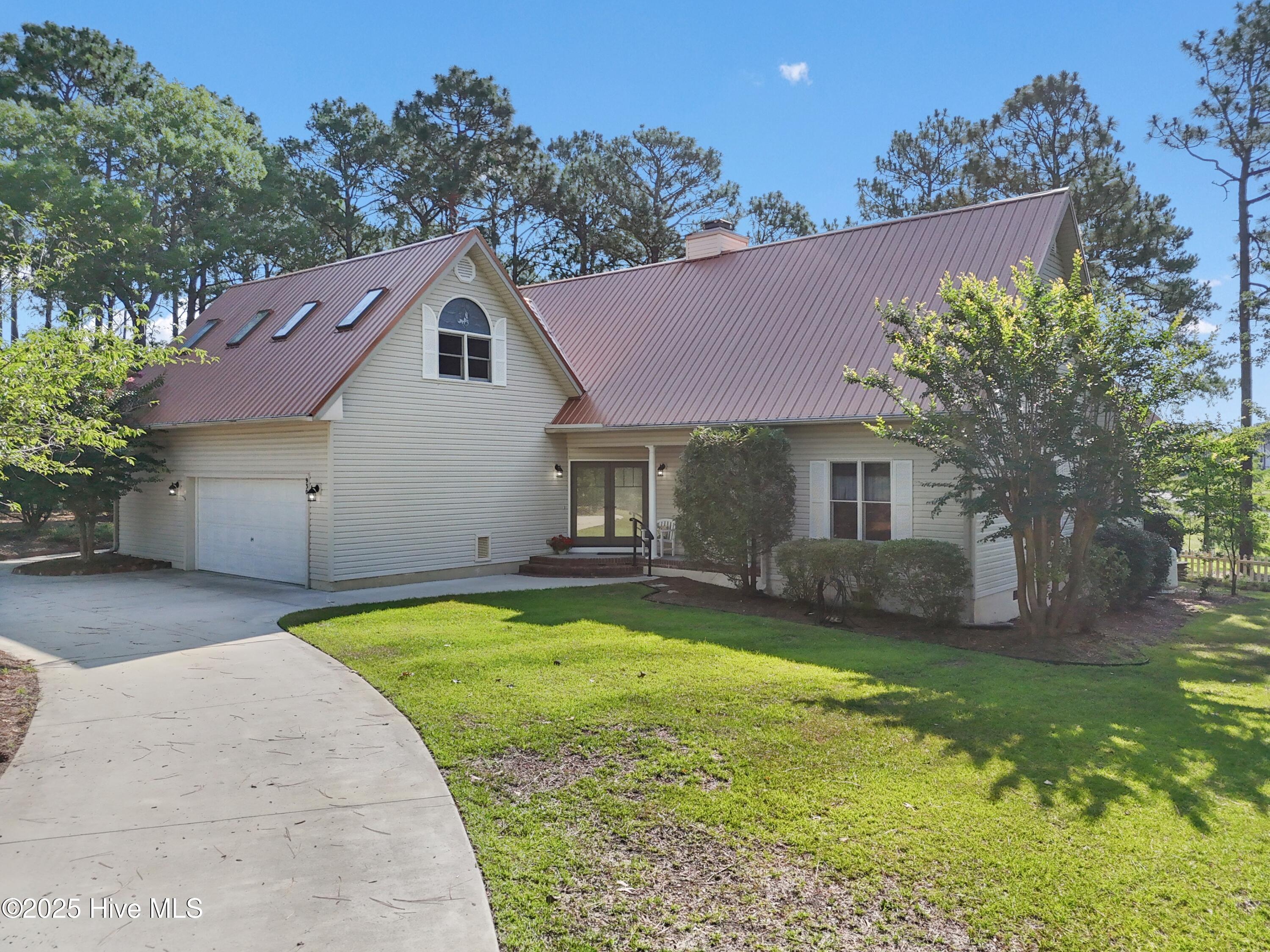 Property Photo:  930 Holly Point Road  NC 28461 