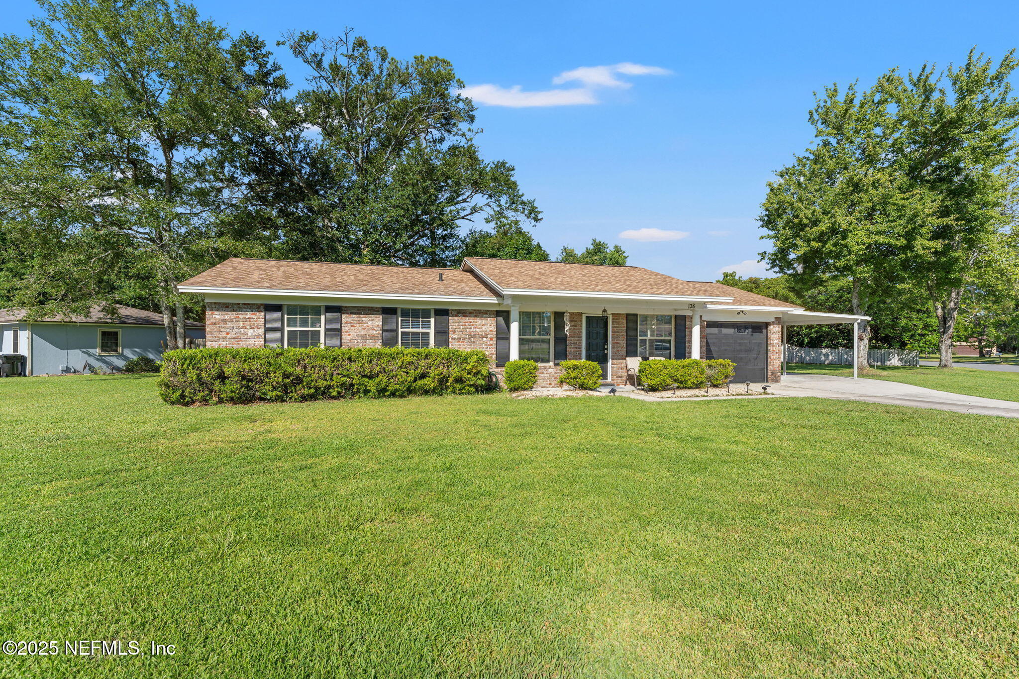 Property Photo: 138 Mango Court FL 32068