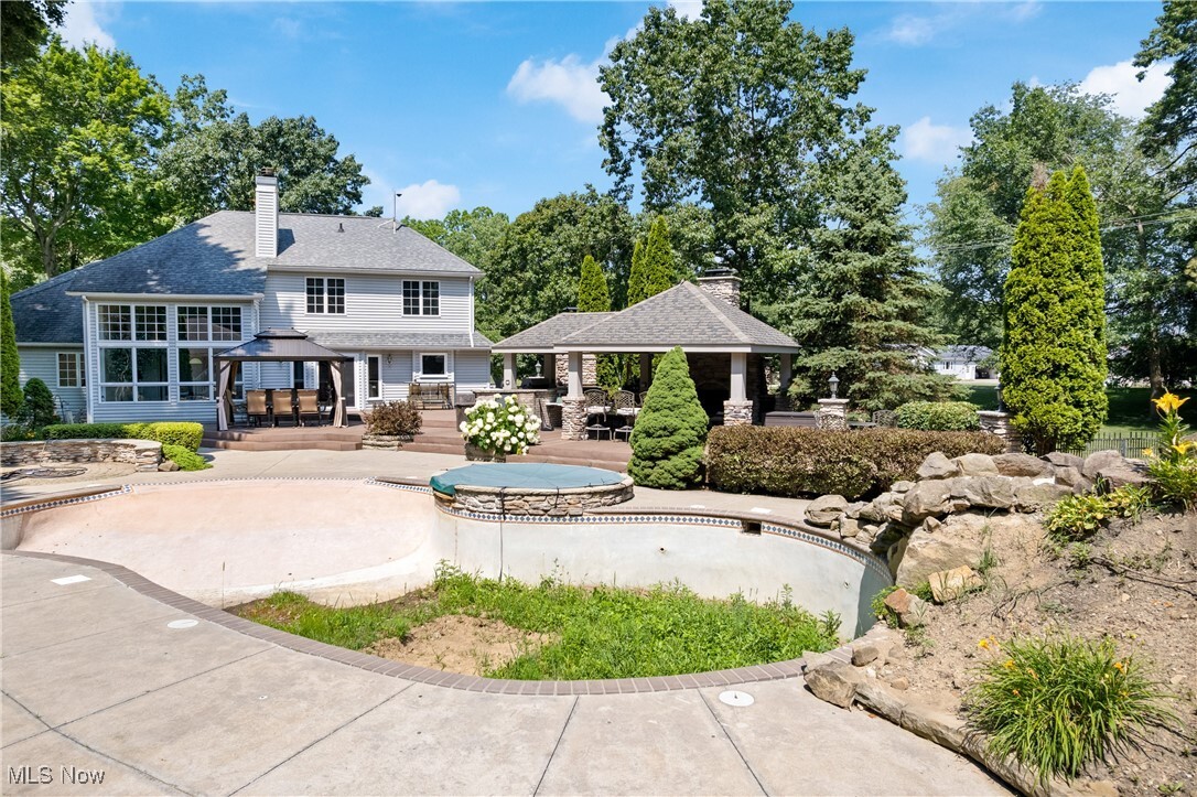 Property Photo:  2351 Mallard Road  OH 44319 